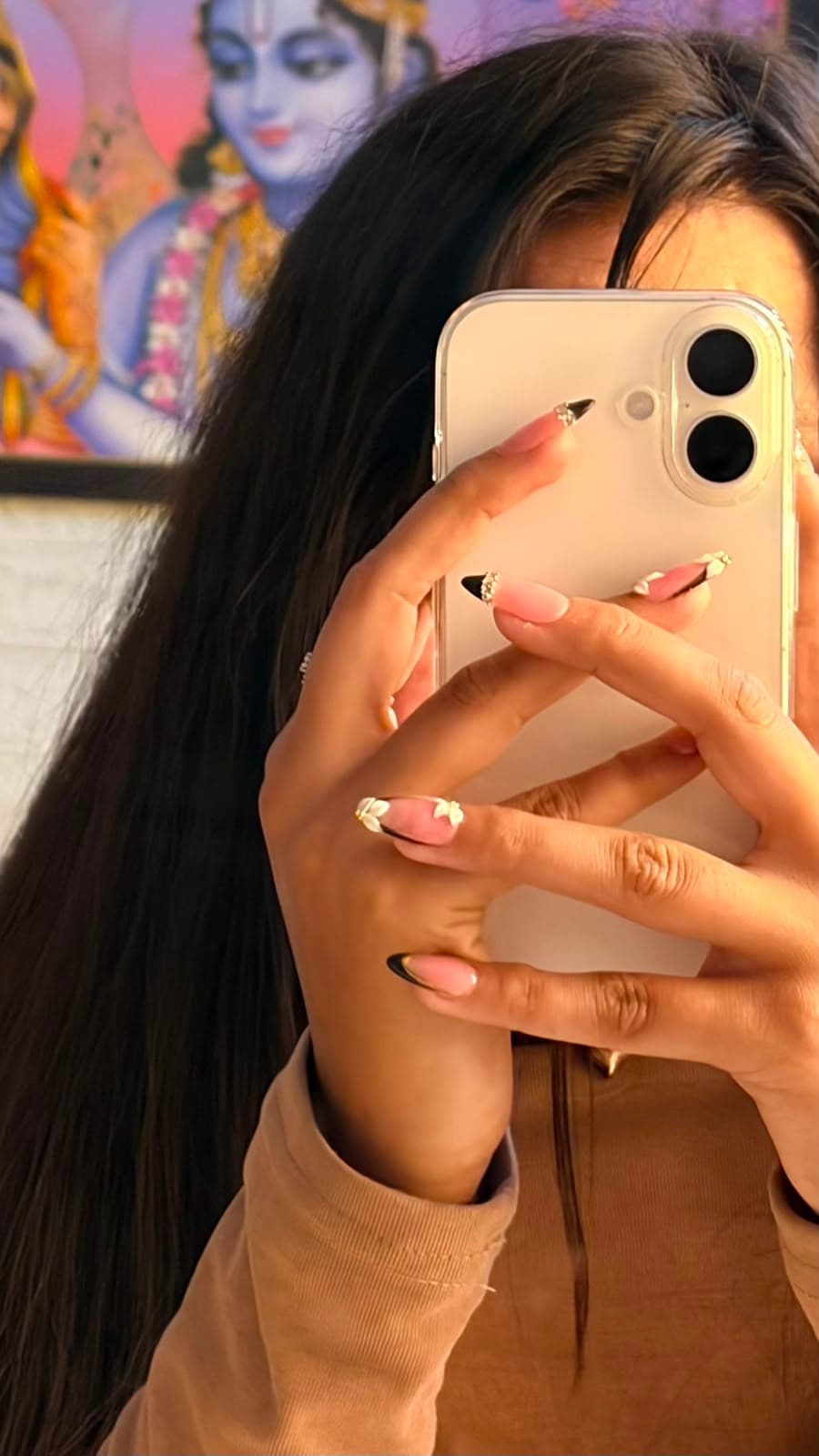 Venus Vibe Nails