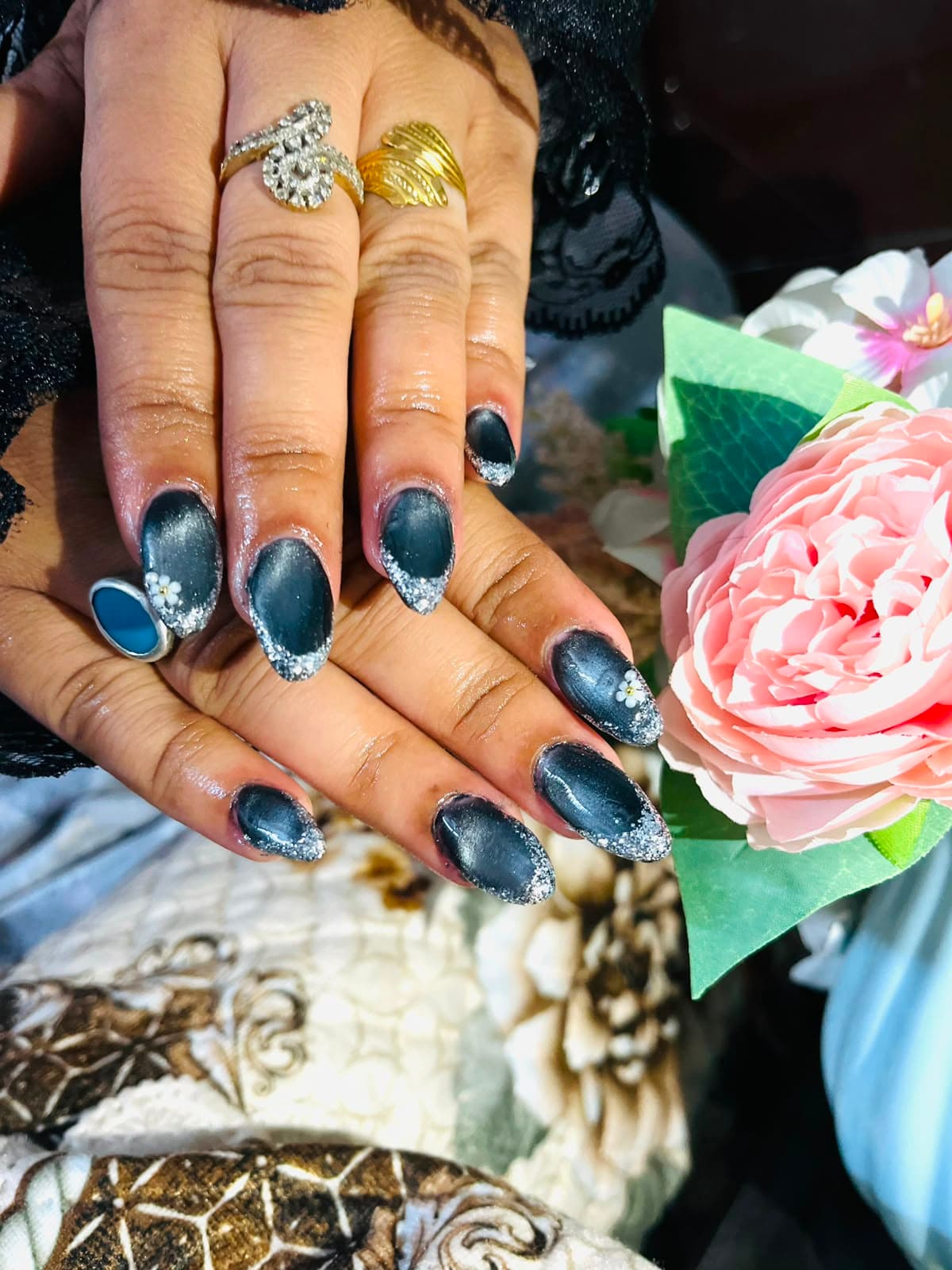 Venus Vibe Nails